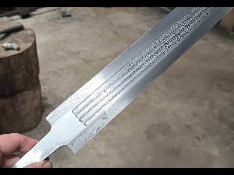 Making an Illerup Ådal inspired pattern welded spatha: Part 4 Grinding, hardening and etching