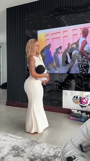 Rich Aunty: Understanding Body Language in Relationships