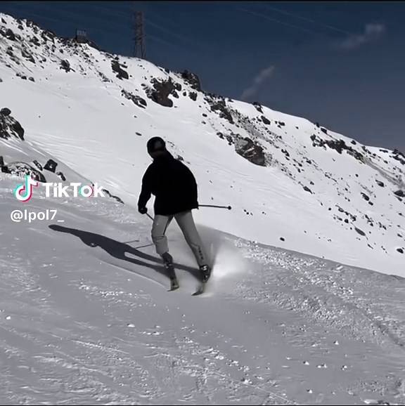 Exploring the Charm of Saudi Songs and Weddings