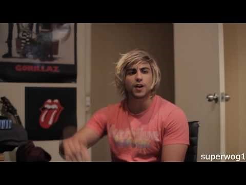 Superwog - Aussie vs Wog Rap Battle