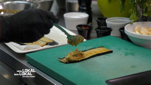 17K views · 120 reactions | Die Mitstreiter:innen bekommen die georgischen Vorspeisen serviert. Entspricht der Geschmack deren Vorstellungen? #MeinLokalDeinLokal  „Mein Lokal, Dein Lokal“ – Montag bis Freitag um 17:55 Uhr, bei Kabel Eins oder kostenlos streamen auf Joyn. | Mein Lokal, Dein Lokal | Facebook