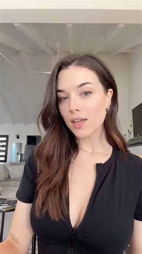 Lauren Summer on Instagram: "Keep the spark alive  @bluechew #ad"