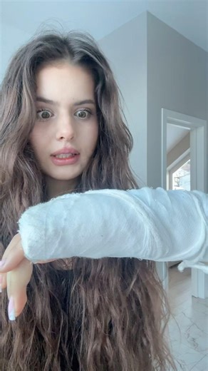 OOPS😱🙊😭 #dance #profesionaldancer #dancer #love #viral #viralvideo #trending #dancevideo #model