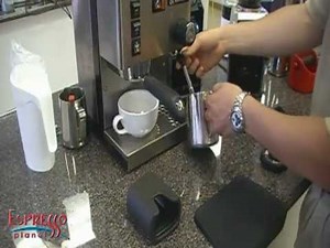 Latte Art on the Rancilio Silvia