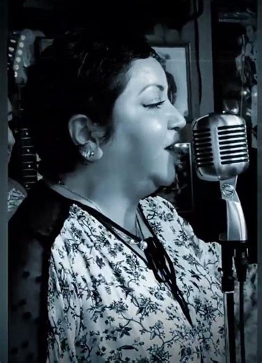 one more time. #AtxPearl, badass Betty Blue, #atx #livemusic #keepingthebluesalive