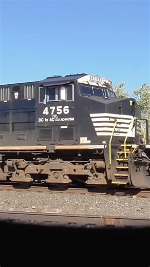Norfolk Southern Sand Train from Alliance, Ohio 10/18/2025 #shorts #train #railroad #ns #sand #csx
