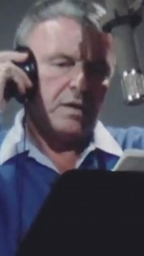 Add a little soul to your spring with “Body And Soul” from Frank Sinatra and Quincy Jones This vocal track was first recorded in the sessions for the 1984 album ‘L.A. Is My Lady’ but released years later with new arrangements. Full video available on Frank Sinatra’s Official YouTube Channel. #SpringWithSinatra https://youtu.be/QplAkBysk-4 | Frank Sinatra