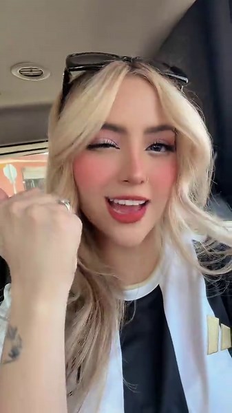 Está pagando renta en mi cabeza esta canción #arigameplays #fyp #parati