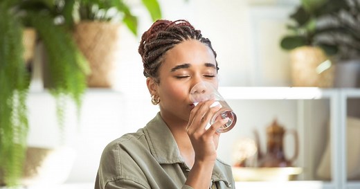 Pee Immediately After Drinking Water? This Doctor Has News