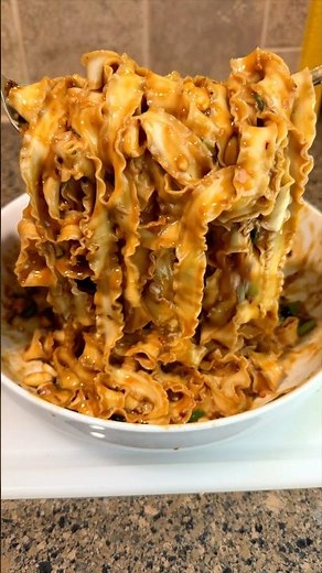 Garlic spicy peanut noodles #recipe #easycooking