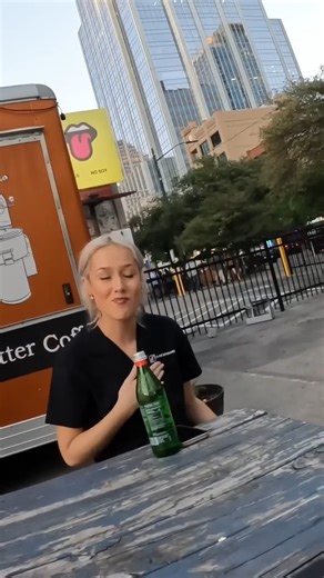 8.9K views · 462 reactions | Austin, Tx Street photography w- Jewel ....#austin #streetphotography #portraitphotography | Street Photography | Facebook