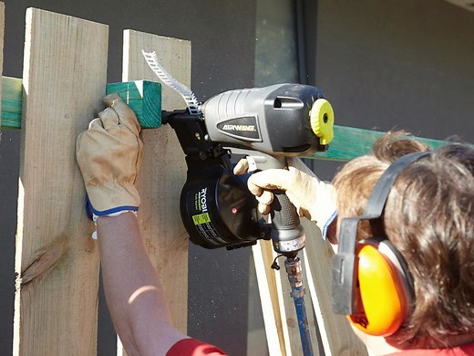 How To Install Fence Palings  - Bunnings Australia