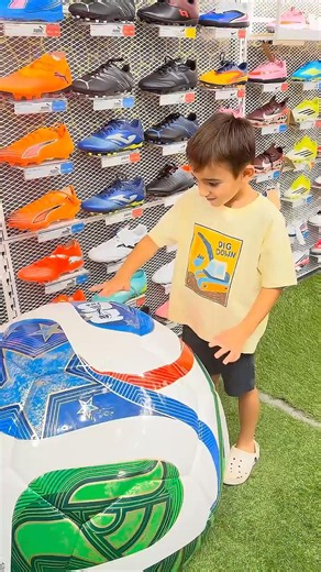 Kids learn not to climb on store displays