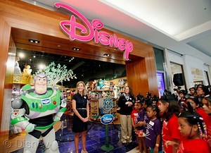 Disney Store Celebrates East Coast Grand Opening in Garden City NY | Chip and Company