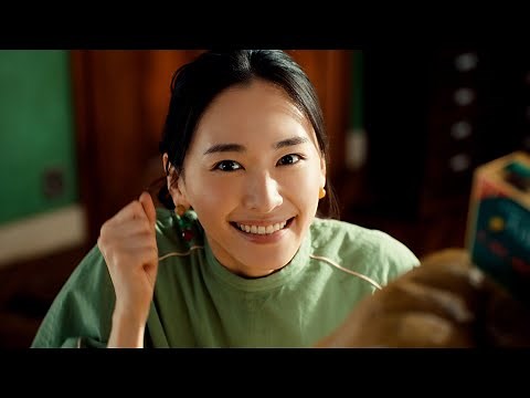 新垣結衣、巨大カカオと共演「いいね！」 明治チョコレート効果新TVCM「大切なのはカカオポリフェノール篇」