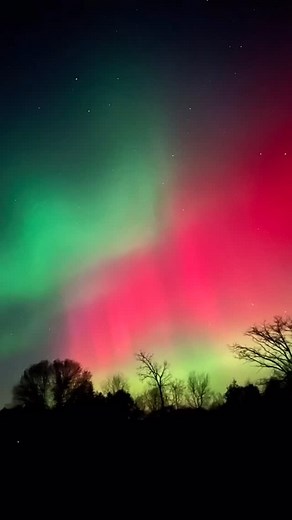 38 reactions · 3 comments | Northern lights were vivid tonight! #northernlights #mn #arouraborealis #minnesota #northernmn #vivid #vividcolors | Josh Koch | Facebook
