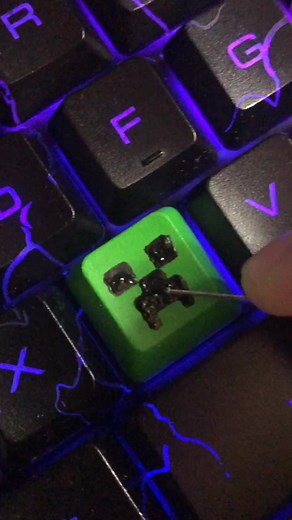 Minecraft Creeper Painting Process - Art Video