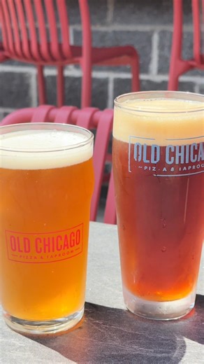 The GridIron Beer Tour is here to keep your glass full all season with Sam Adams OctoberFest and Bell’s Two Hearted IPA. 🍺 Learn more about the Mini Tour: https://oldchicago.com/mini-tours/ | Old Chicago