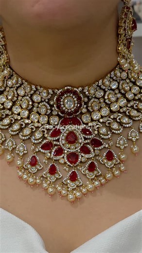 𝐑𝐮𝐛𝐲'𝐬 𝐂𝐫𝐞𝐚𝐭𝐢𝐨𝐧𝐬 | This exquisite bridal necklace set is crafted in mixed metal alloy with 22 kt gold plating, adorned with uncut cz polki with silver foil... | Instagram