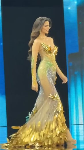 THE PAGEANT ✶ GLITZ on Instagram: "ICONIC Evening gown performance of @_rachelgupta ✨"