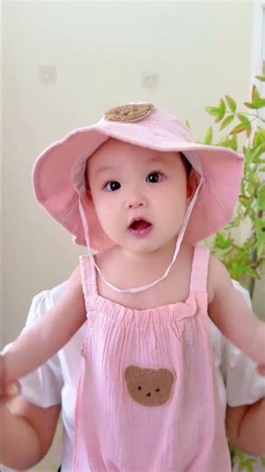 I've finally found a three-piece set for my child to wear out in the spring