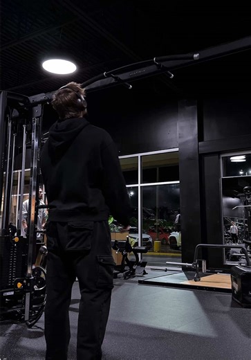 its.cosmy (@its.cosmy)’s videos with original sound - ︽