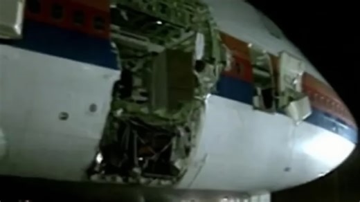 Watch what happened when a plane’s cargo door blew open at 20,000 feet
