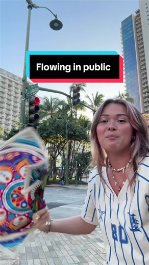 YOU GOT THIS! normally I don’t flow on the side walk, BUT I’m just using it as an example. It’s the least likely place for someone to flow so I’m really opening myself up to be perceived 😂 #spinflowstar #flowstar #flowarts @Flowstar #flowstarfam