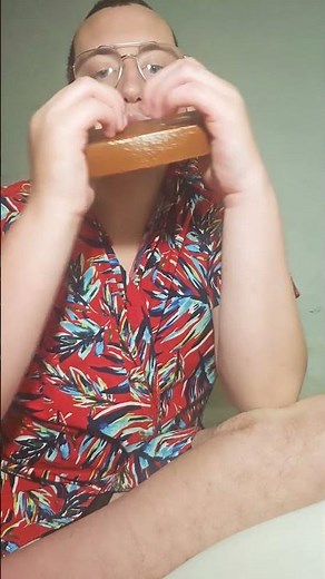 ASMR box tapping #asmrrelaxing #triggersforsleep #boxtapping #asmrtriggers #asmr #tapping #lofi #hi