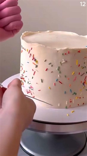 A trick for attaching colorful sprinkles to the cake #shorts #cakedesign