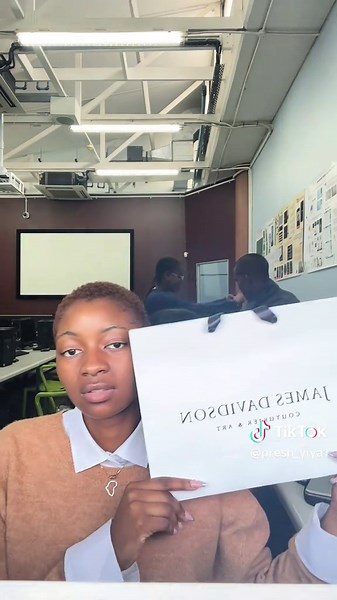 POV: You’re a Digital Media Design student balancing shooting content, vibing at concerts, and exploring art – all in one week 😮‍💨🔥 #digitalmediadesign #weekinmylife #creativevibes #filmmakerlife #LifeAtUJ #NastyC #designstudent #creativeprocess #FADAChronicles #bts