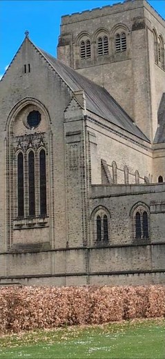 AMPLEFORTH ABBEY CHURCH, NORTH YORKSHIRE. BUILT 1922-24 & 1958 - 1961.