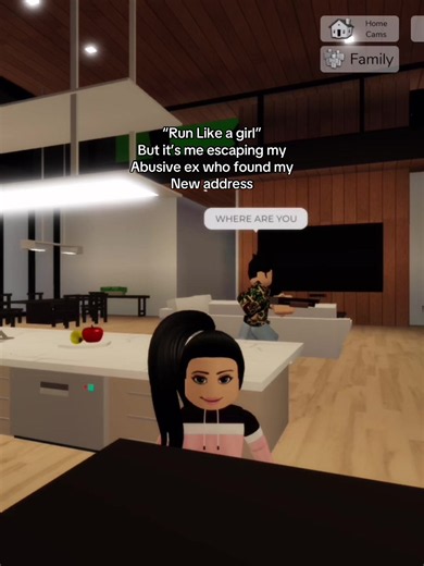 IM SAFE FOR NOW IM STILL ON THE RUN #runlikeagirl #brookhaven #roblox | Roblox