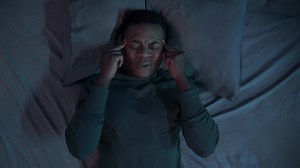 ¿El dolor te persigue hasta a la oficina? Duérmete y descansa tranquilo con Advil PM. | Advil Puerto Rico | Facebook