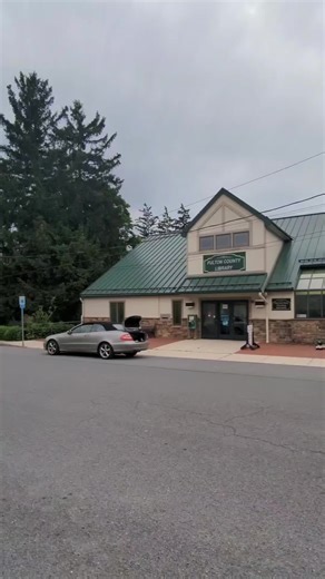 Welcome to the Fulton County Library's Tic Tok! Here is a small tour of our little library. #FultonCountyLibrary #Library #FultonCounty #LibraryTour #LibraryTikTok #LibraryTok