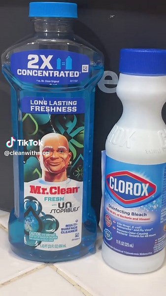 Regular and wet mopping 🤩.. #mopping #waterdump #cleantok #bleach #mrclean #asmr #wetmopping