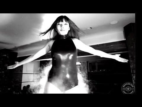 Future Friday Flix: Contrast Strike Cut | Jacoby vs La Reina | Intergender Match