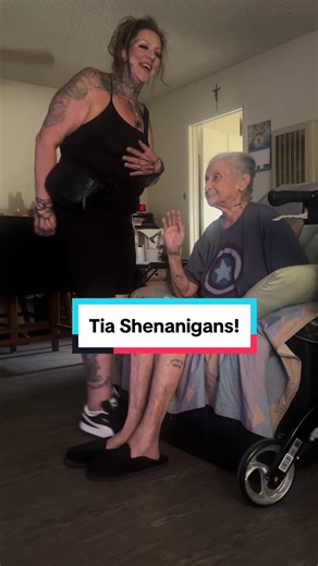 Always a good time and laughs with Tia! Love her!! 🥰@jojo.sanchez24 @David Minjarez @Julesss @hissunflower #tiasoftiktok #tia #chicana #chicanastyle #latina #chicanacholavibes #chicanachola #cultura #stayhumble #stayhumblestayblessed #family #laughter