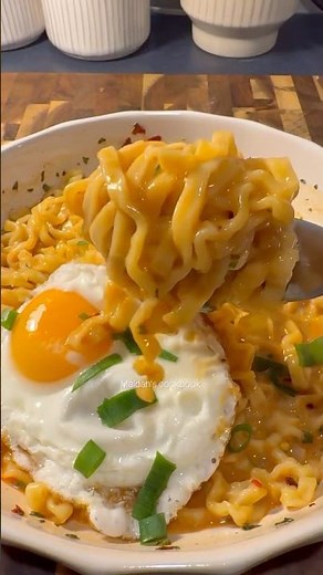 Ultimate Creamy Spicy Carbonara Ramen 🍜🔥 | 5-Min Viral Ramen Hack #shorts #ytshorts #ramen