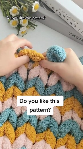 Hand Knit Blanket Tutorial: Easy DIY Patterns for Spring