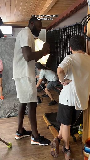 My new Sprite commercial featuring the fastest woman in the world – Sha’Carri Richardson! This was a two day shoot in Florida - shoutout to all the crew, everyone went in 🙏🏿 ##BTS##daps##flexgoddaps##fyp##foryourpage##behindthescenes##directing##setlife##camera##lighting##filmmaking##dop##sprite##nike##nikewomen##athlete##athletics##trackandfield###olympics##shacarririchardson