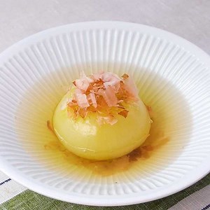 スピードクックで作る！ まるごと玉ねぎのスープのレシピ動画・作り方 | デリッシュキッチン