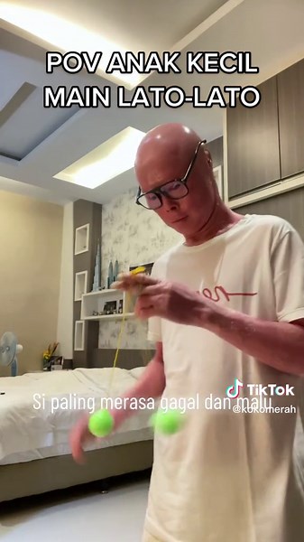 Playful Demonstration with Unique Spherical Objects