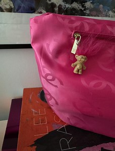 Handgemachter y2k 90er Jahre Troll Schlüsselanhänger | rosa Haarpuppe Troll | mini troll doll doll keychain für Geldbeutel, Tasche, Schlüssel | Taschenanhänger | Schlüsselring - Etsy.de