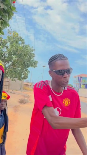 Mr bosa left bosa ryt 🇯🇲🇬🇲 (@mr.busa.left.bosa.right)’s videos with original sound - Mr bosa left bosa ryt 🇯🇲🇬🇲