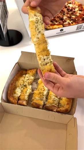 We call our fontina cheese sticks, “Moonsticks” #cheesebread #cheesesticks #pizza | Bozzelli's