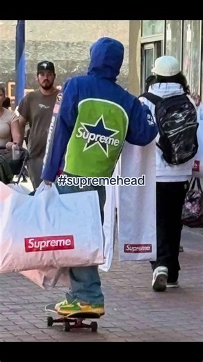 Supreme #skater#supreme #boxlogo #hypebeast #fly | Supreme