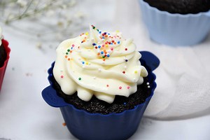 Air Fryer Chocolate Cupcakes - Culinary Shades
