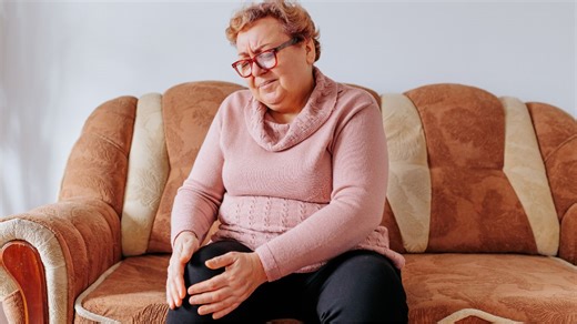 Belly Fat Linked to Chronic Pain in New Study: Experts Explain Causes and Weight Loss Tips