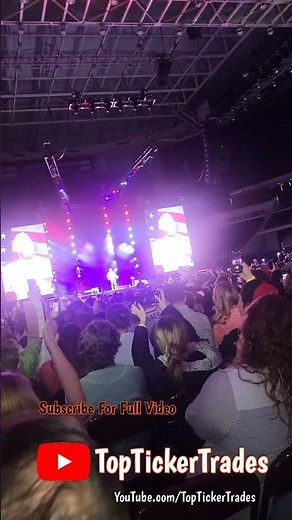 Bert Kreischer Shi*s His Pants On Stage!